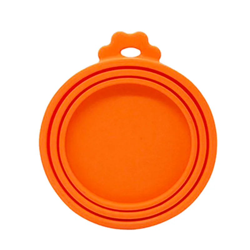 A set Reusable Pet Food Can Cover and Spoon