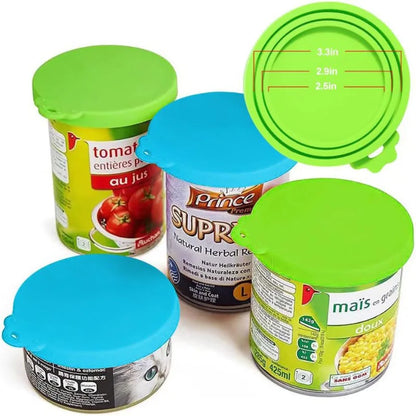A set Reusable Pet Food Can Cover and Spoon