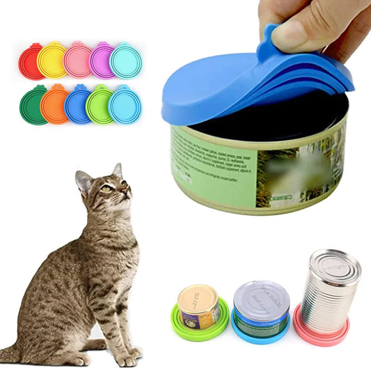A set Reusable Pet Food Can Cover and Spoon
