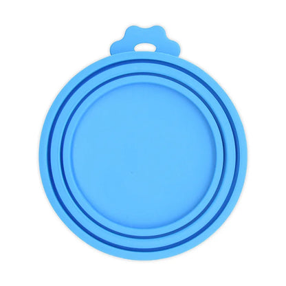 A set Reusable Pet Food Can Cover and Spoon