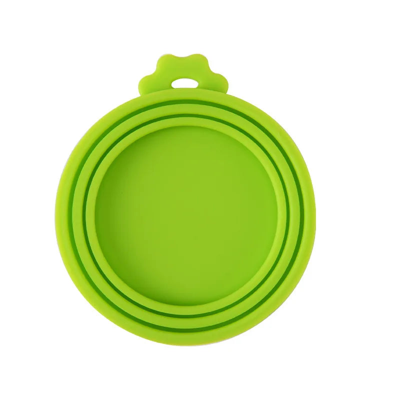 A set Reusable Pet Food Can Cover and Spoon